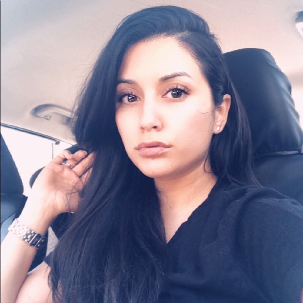 Meet your Posher, Lauren